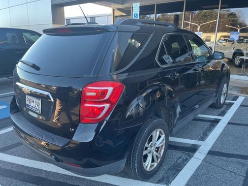 Used 2017 Chevrolet Equinox LT w/ Convenience Package image 12