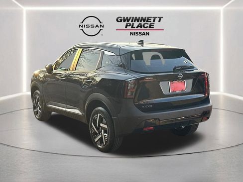 New 2026 Nissan Kicks SV image 7