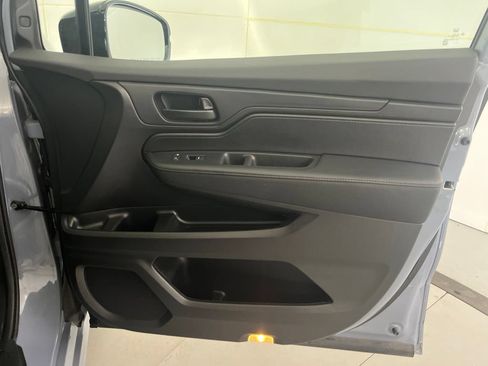 Used 2025 Honda Odyssey Sport-L image 29