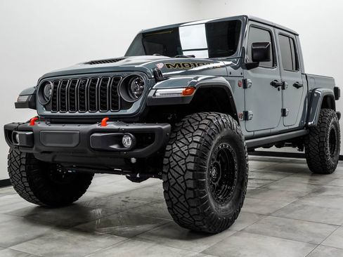 Used 2024 Jeep Gladiator Mojave image 7