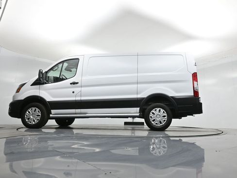 Certified 2023 Ford Transit 250 Low Roof w/ Exterior Upgrade Package image 45