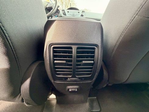 Used 2018 Ford Escape SE AWD/4WD image 17