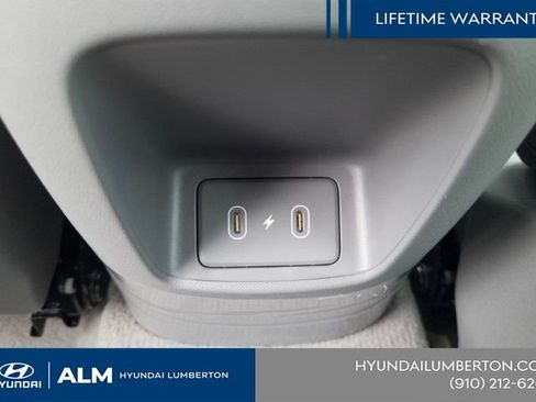 New 2026 Hyundai Elantra SEL Sport FWD image 18
