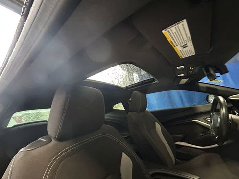 Used 2022 Chevrolet Camaro LT image 27