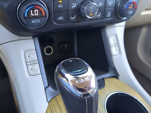 Used 2017 GMC Acadia Denali w/ Technology Package image 27