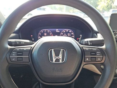 Certified 2025 Honda Accord LX image 22