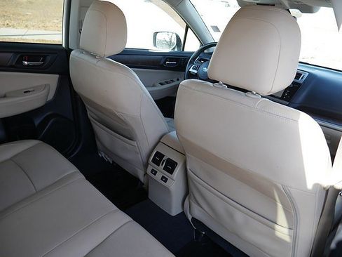 Used 2017 Subaru Outback 2.5i Limited image 55