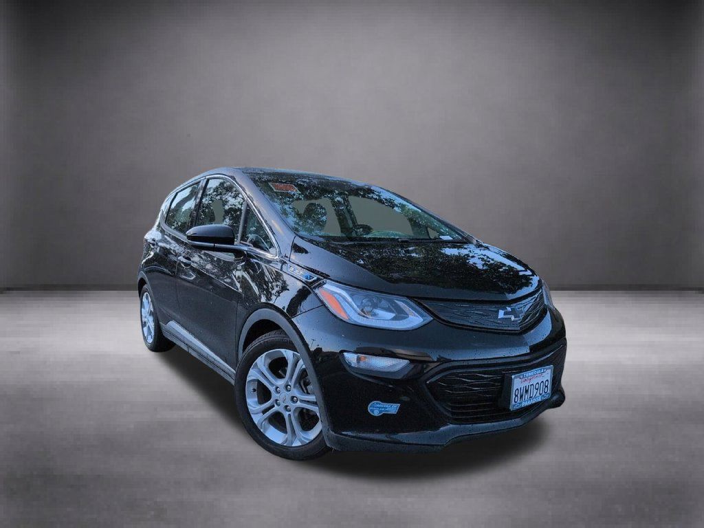 Used 2021 Chevrolet Bolt LT FWD image 2