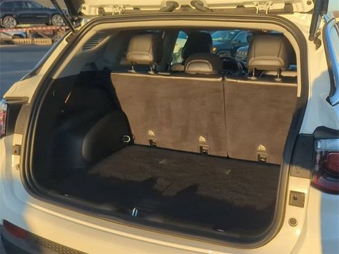 Used 2022 Jeep Compass Limited image 23