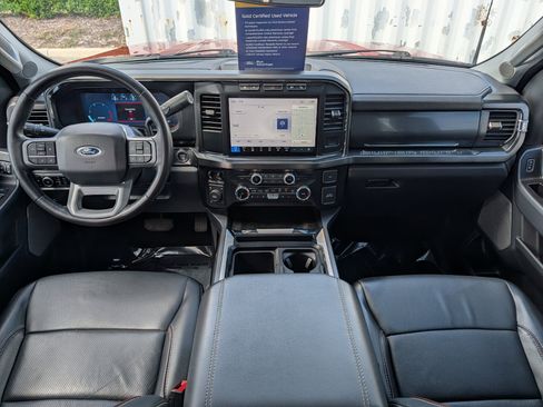 Certified 2024 Ford F250 Lariat w/ Chrome Package image 15