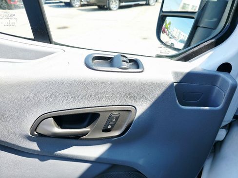 Used 2018 Ford Transit 250 148 Medium Roof RWD image 20