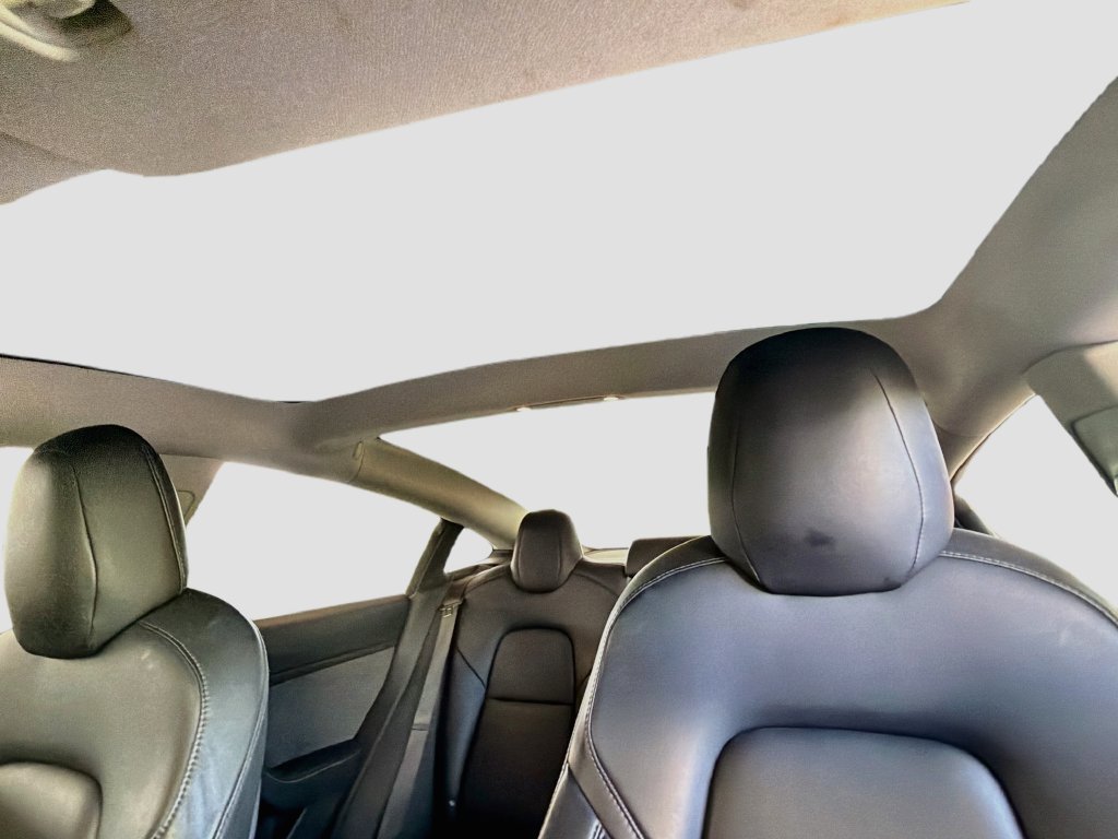 Used 2018 Tesla Model 3 Long Range RWD image 17