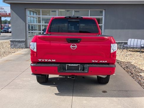 Used 2024 Nissan Titan SV w/ SV Convenience Package AWD/4WD image 5