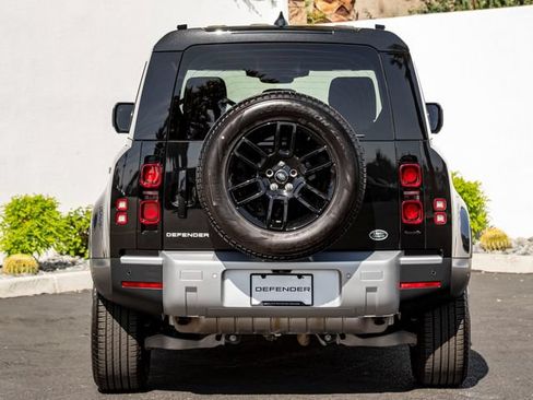 Used 2023 Land Rover Defender 110 AWD/4WD image 8