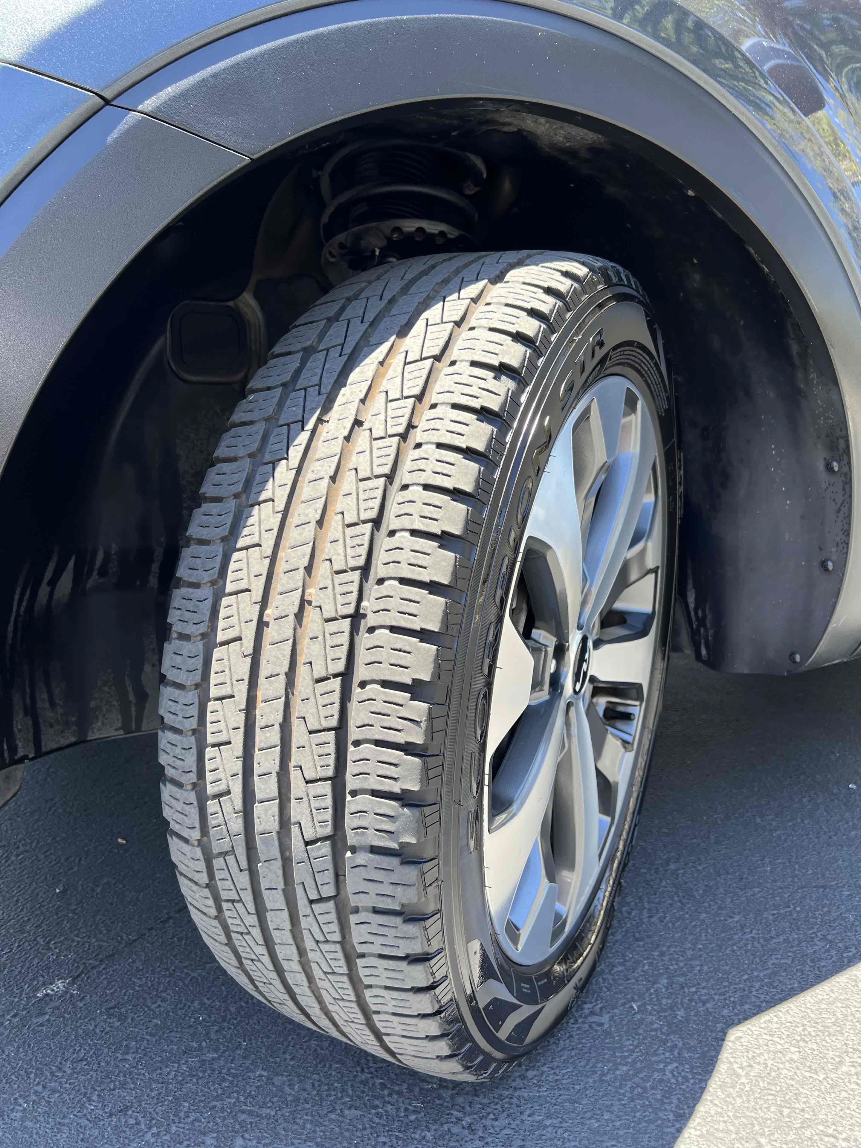 Used 2022 Kia Telluride EX w/ EX Premium Package FWD image 13
