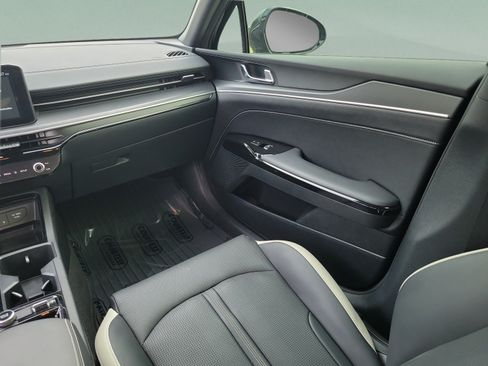 Certified 2025 Kia K5 GT-Line FWD image 11