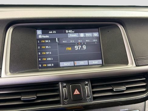 Used 2018 Kia Optima S FWD image 15