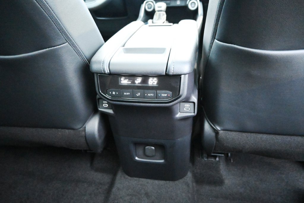 New 2026 Toyota Grand Highlander AWD Hybrid image 21