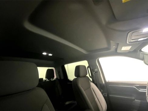 Used 2025 Chevrolet Silverado 1500 LT image 27