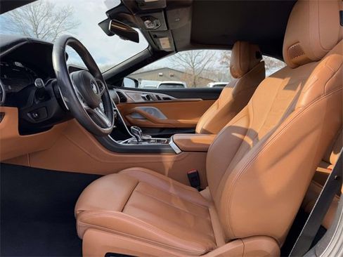 Used 2022 BMW M850i xDrive Convertible image 4