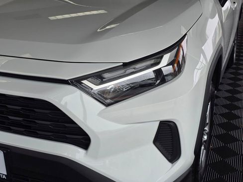 Used 2023 Toyota RAV4 XLE AWD/4WD image 9
