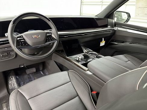 New 2026 Cadillac Escalade Luxury w/ LPO, Radiant Package image 21