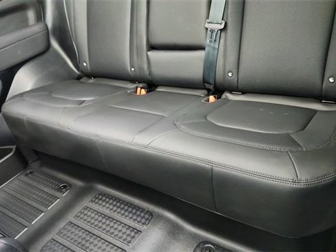 Used 2023 Land Rover Defender 110 75th Limited Edition image 27