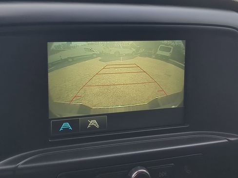 Used 2018 Chevrolet Silverado 1500 Custom w/ Custom Value Package image 18