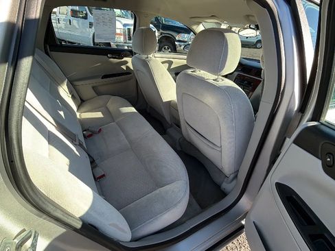 Used 2008 Chevrolet Impala LT image 13