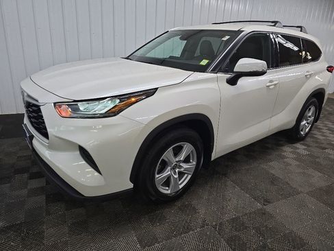 Used 2020 Toyota Highlander L AWD/4WD image 8