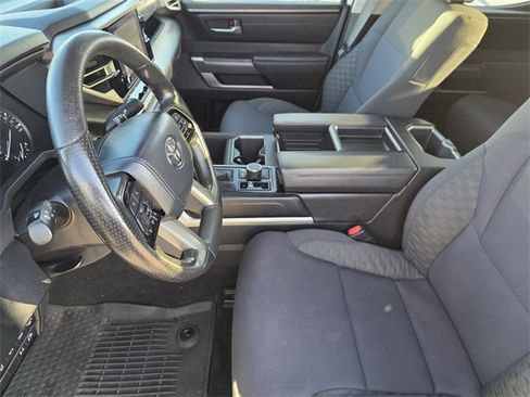 Used 2022 Toyota Tundra SR5 w/ SR5 Convenience Package image 10