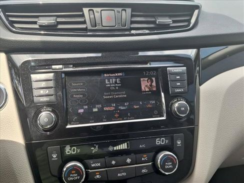 Used 2020 Nissan Rogue Sport SV w/ All-Weather Package FWD image 13