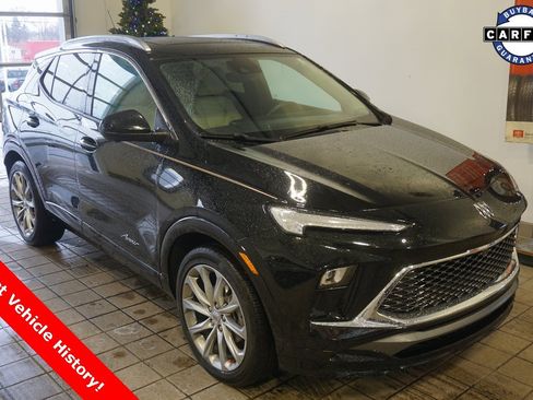 Used 2024 Buick Encore GX Avenir w/ Avenir Technology Package image 1
