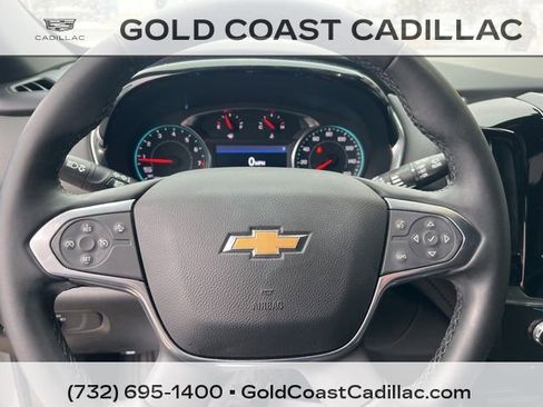 Used 2023 Chevrolet Traverse LT w/ Rear Camera Mirror Package image 19