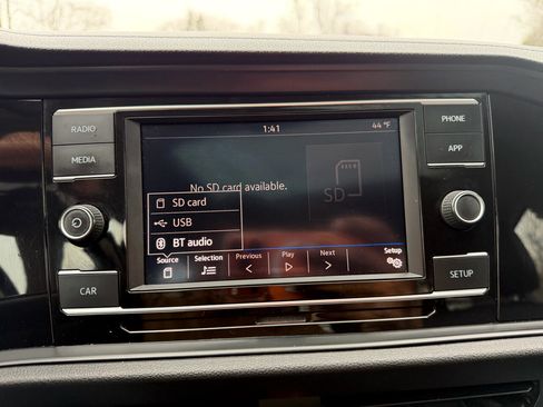 Used 2019 Volkswagen Jetta S image 18