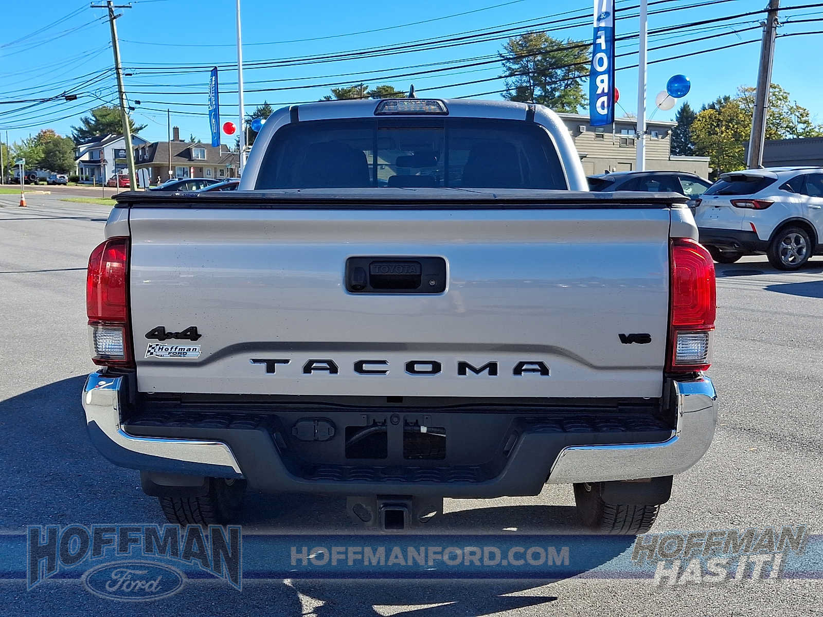 Used 2019 Toyota Tacoma SR5 AWD/4WD image 5