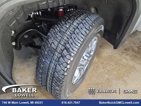 New 2026 GMC Sierra 2500 SLE image 33