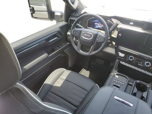 New 2026 GMC Sierra 2500 AT4X w/ LPO, Black Badging Package AWD/4WD image 13