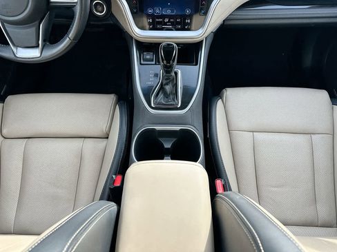 Used 2020 Subaru Outback Limited image 30