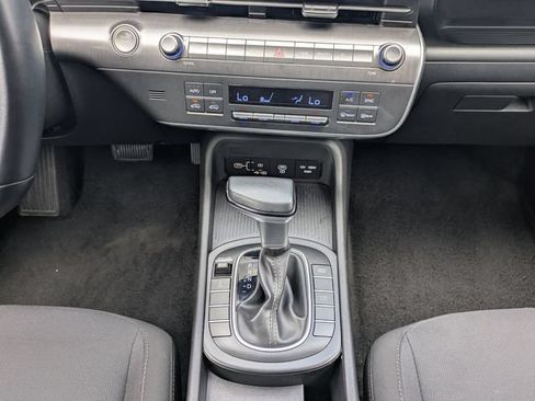 Used 2024 Hyundai Kona SEL AWD/4WD image 19