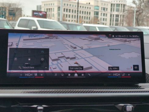 Used 2024 BMW X6 M60i w/ Executive Package image 24