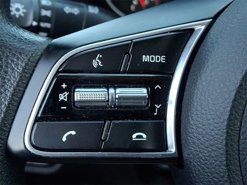 Certified 2023 Kia Seltos LX image 19