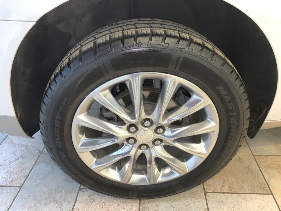 Used 2020 Buick Enclave Premium w/ Sun and Sites Package AWD/4WD image 30