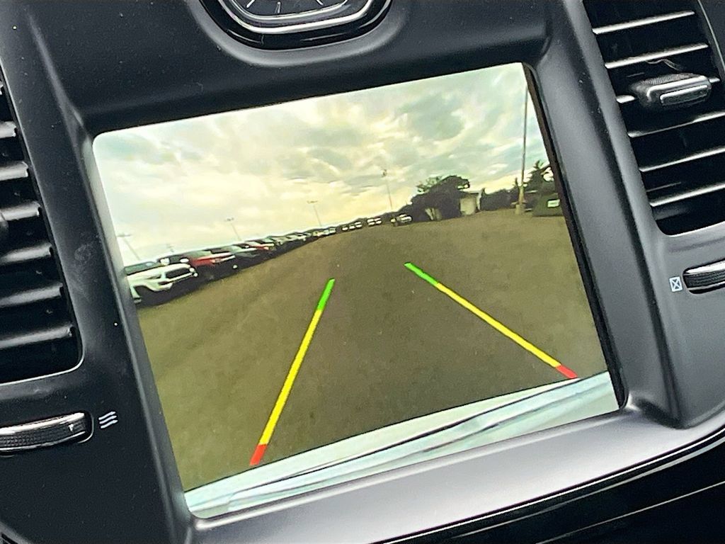 Used 2023 Chrysler 300 S w/ Comfort Group RWD image 14