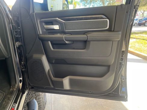 New 2022 RAM 2500 Big Horn w/ Level C Equiment Group image 25