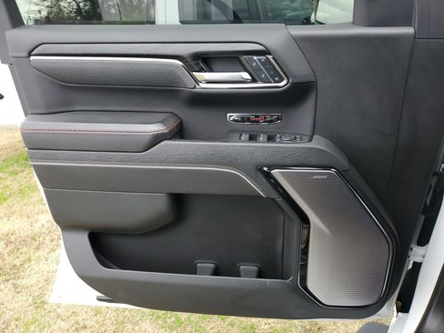 Used 2024 GMC Sierra 1500 AT4X image 30