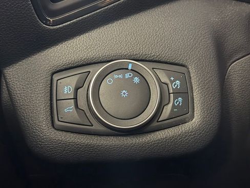 Used 2018 Ford Escape Titanium w/ Ford Safe & Smart Package AWD/4WD image 14