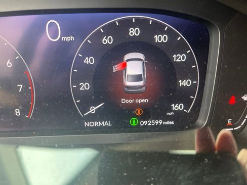 Certified 2022 Honda Civic Touring image 5