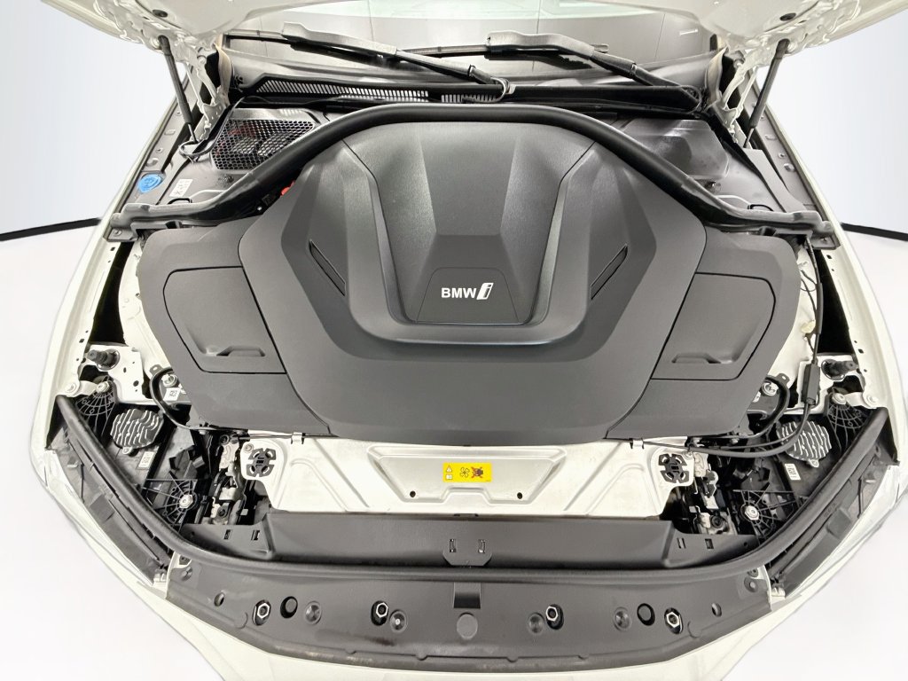 Certified 2024 BMW i4 eDrive40 w/ Premium Package RWD image 28