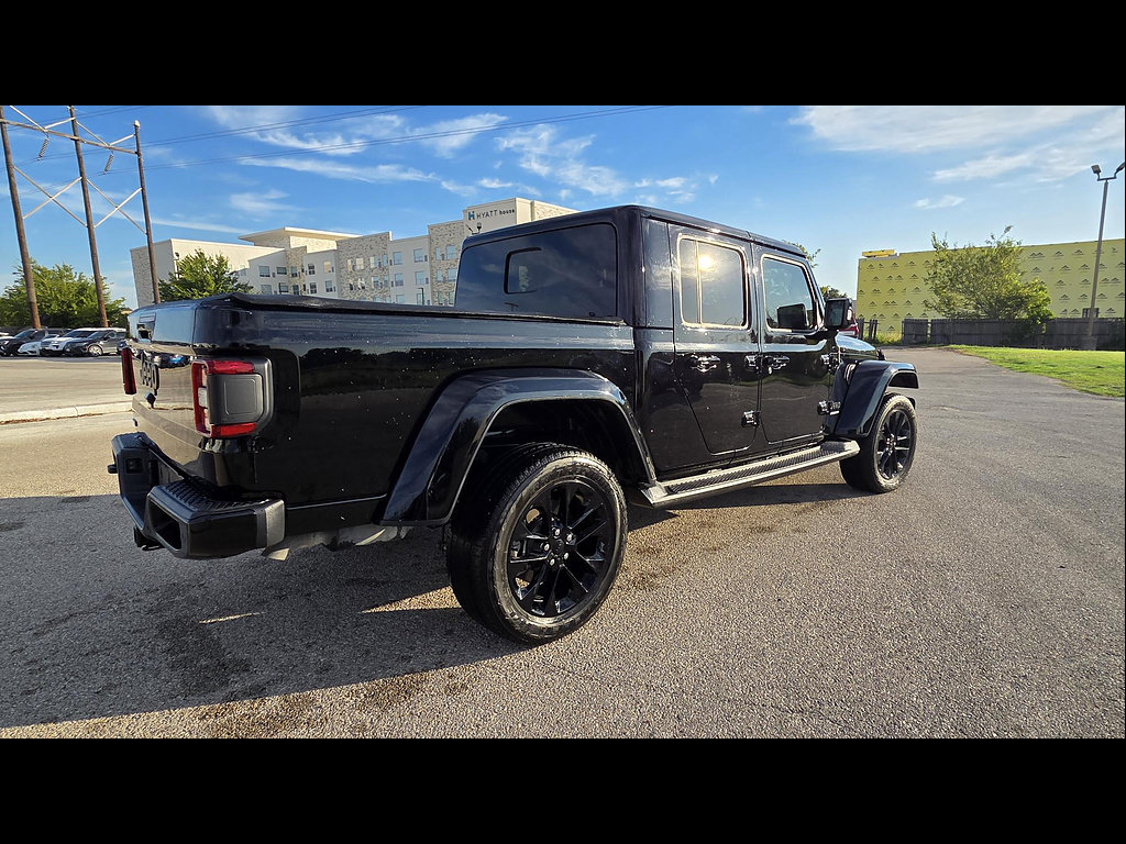 Used 2022 Jeep Gladiator Overland AWD/4WD image 6